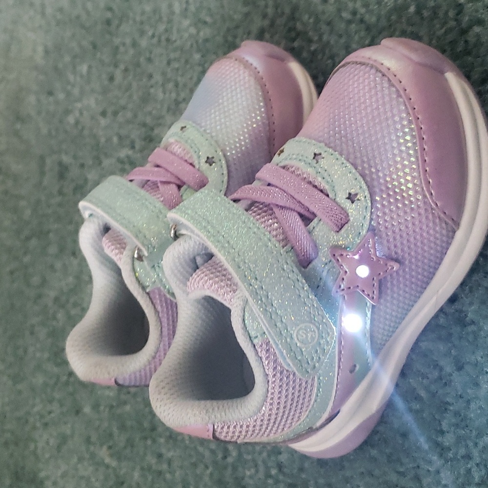 Toddler girl light up sneakers
